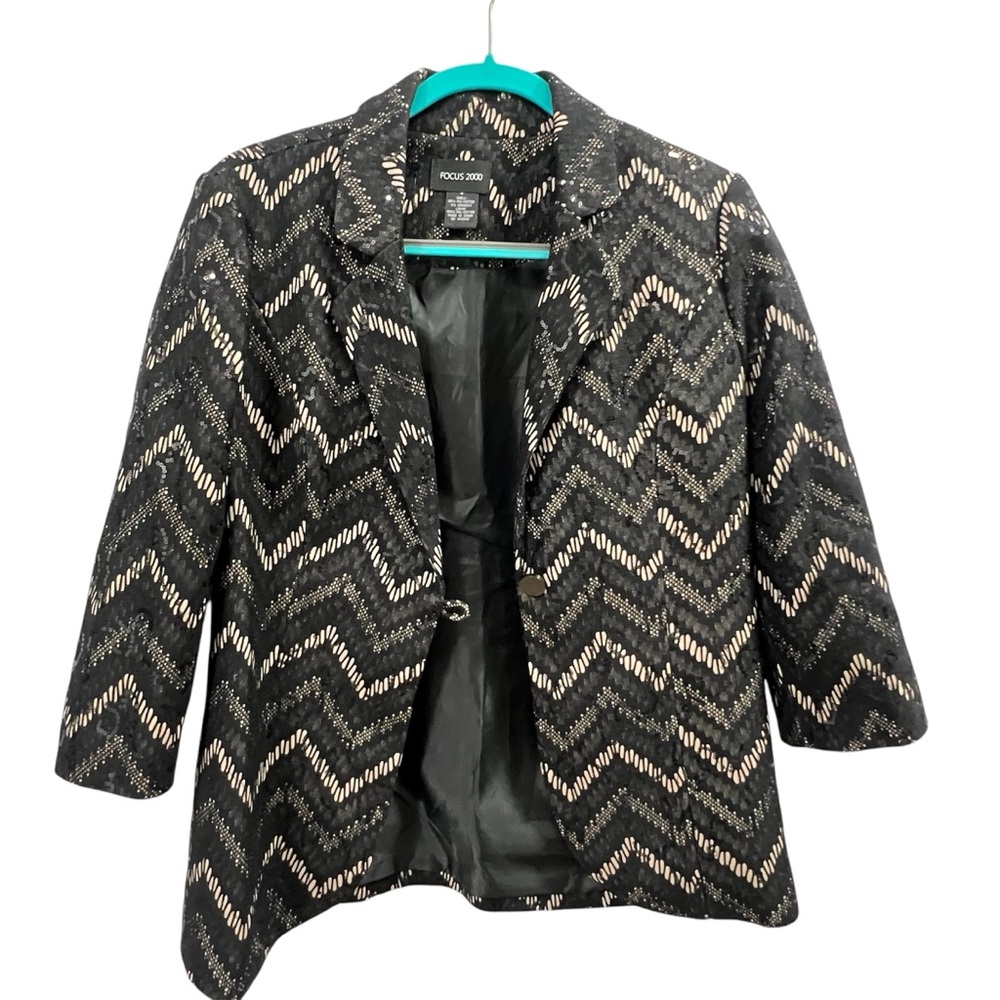 FOCUS 2000 Pant Suit Set Size 4 Two Piece Set Suit